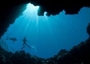 BOI Bahamas Blue hole diving