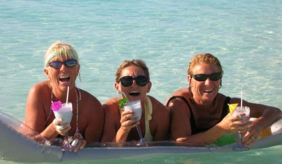 Blog | 4 booze-filled activities for holiday beaching | MYOUTISLANDS.COM