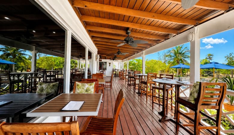 Curly's Beach Resort | myoutislands.com