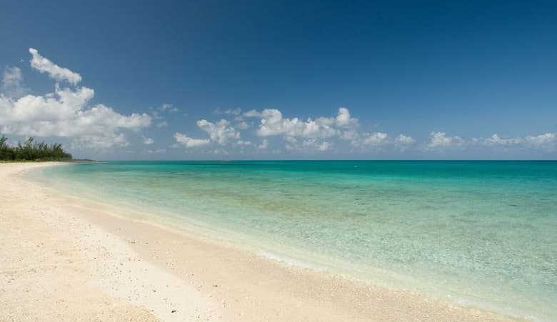 Andros Lighthouse Yacht Club & Marina  | myoutislands.com