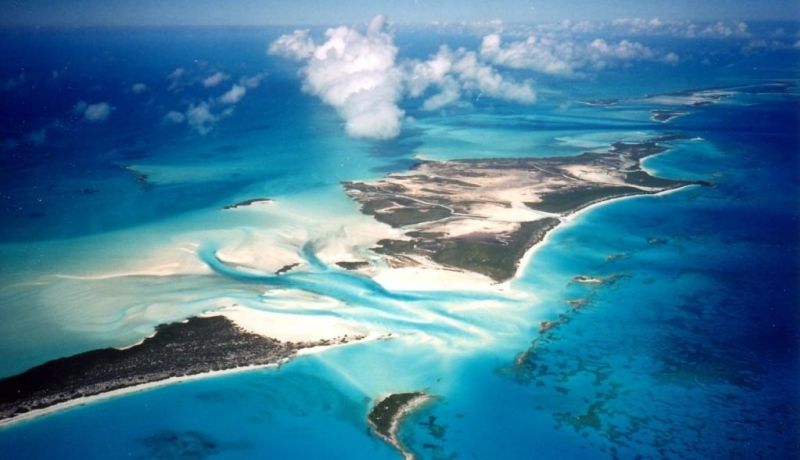 Blog | A cave, a cay and a sandbar: Things we love about the Exuma Cays | caribbeantravel.com